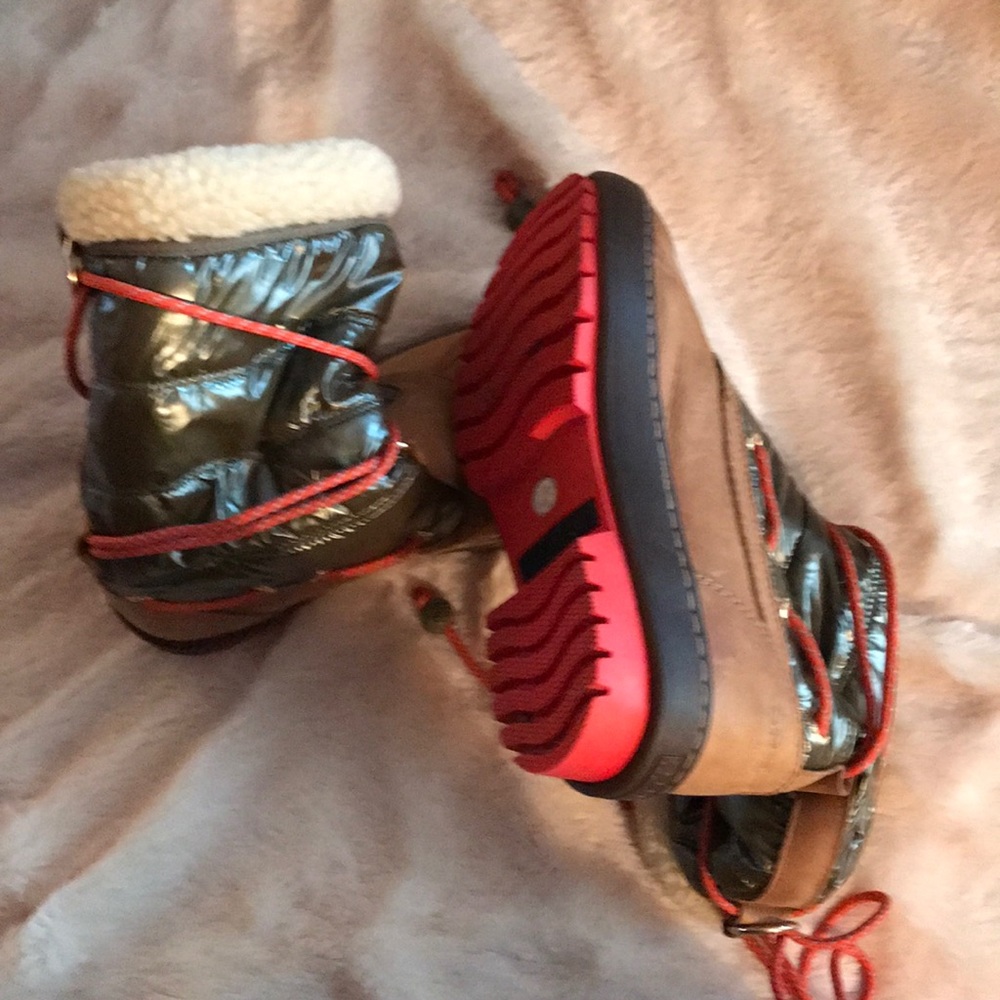 Sperry winter boots
